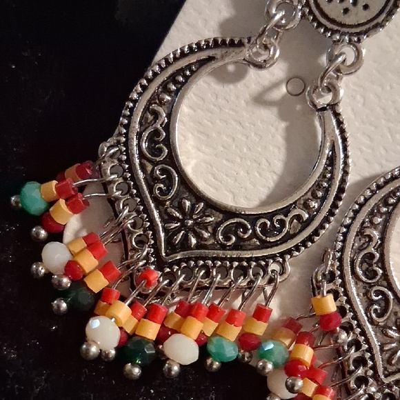 Fashion Jewelry Silver Earrings with Multicolor Beads - Picture 4 of 6